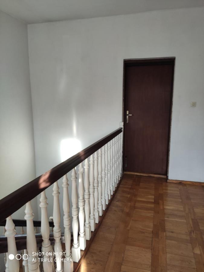 Popularna Guest Home Varsavia Esterno foto